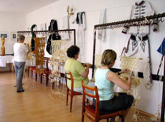 08-macrame.jpg