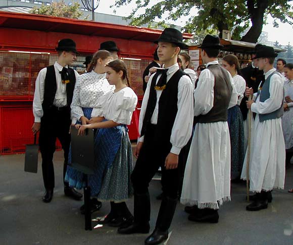 21-folk-festival1.jpg